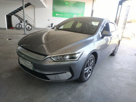 比亚迪 秦PLUS 2024款 荣耀版 EV 420KM领先型