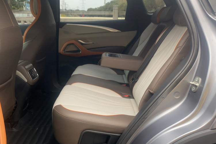 比亚迪 宋Pro新能源 2022款 DM-i 51km 尊贵型中控内饰7002