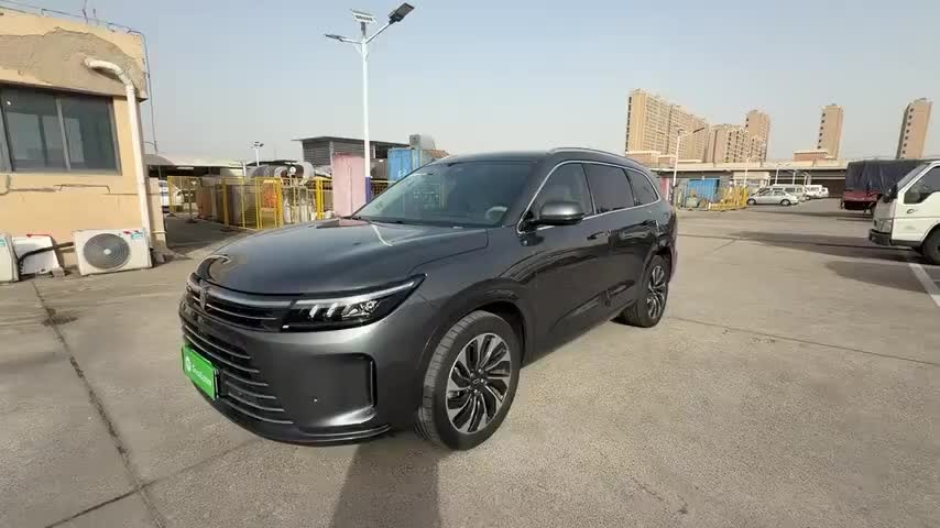 鸿蒙智行 问界M7 2024款 1.5T 后驱Plus版 5座实拍1