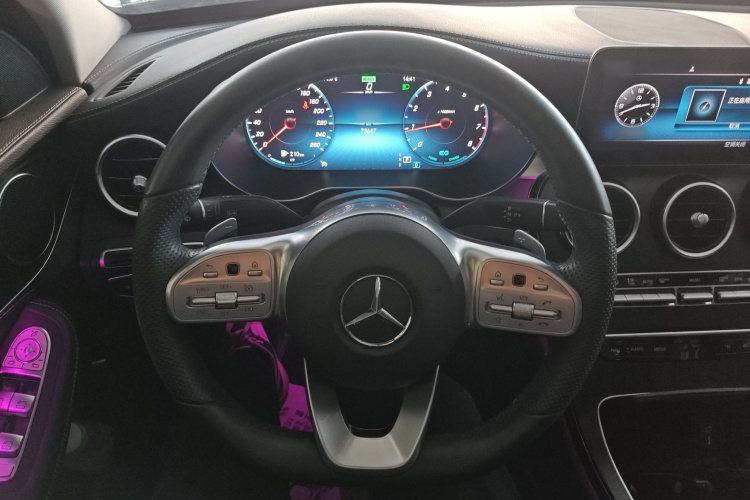 奔驰C级 2020款 改款 C 260 L 运动版局部细节13