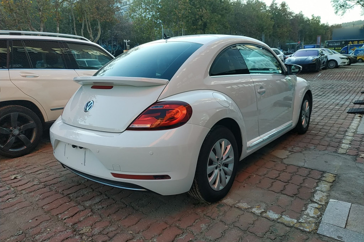 大众 甲壳虫 2017款 180TSI 宜乐版车身外观7