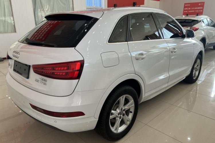 奥迪Q3 2018款 30周年年型 30 TFSI 时尚型车身外观6005