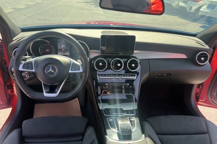 奔驰C级 2018款 C 200 运动版中控内饰7003