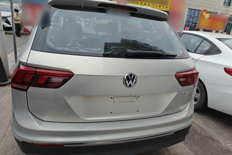 大众 途观L 2018款 280TSI 自动两驱舒适版车身外观6