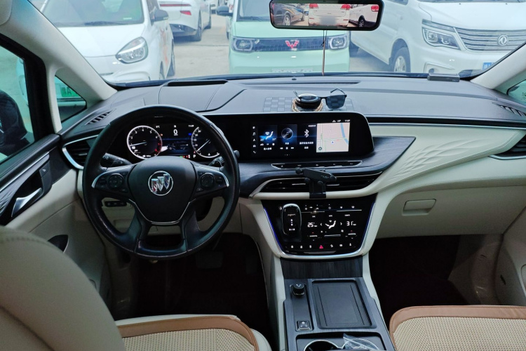 别克GL8 2020款 Avenir艾维亚 六座贤礼版中控内饰12