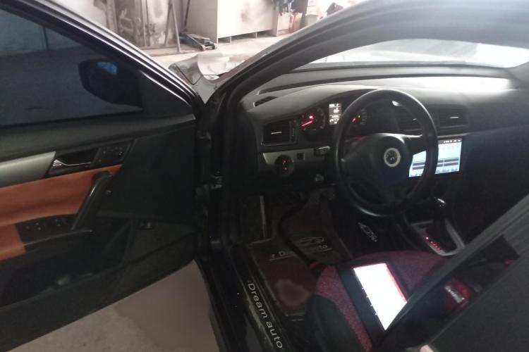 大众 朗逸 2013款 改款经典 1.6L 自动风尚版中控内饰7003