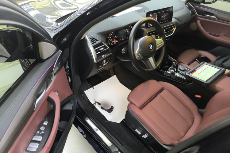 宝马X3 2022款 改款二 xDrive30i 领先型 M曜夜套装中控内饰20