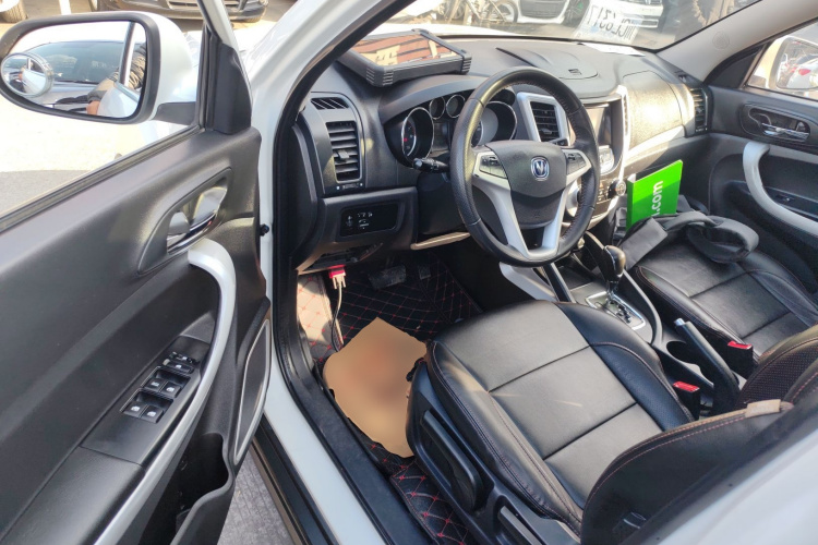 长安CS35 2014款 1.6L 自动豪华型 国IV中控内饰20