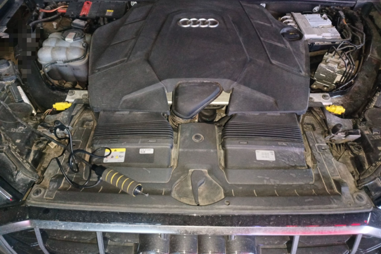 奥迪Q7 2023款 55 TFSI quattro S line运动型局部细节24