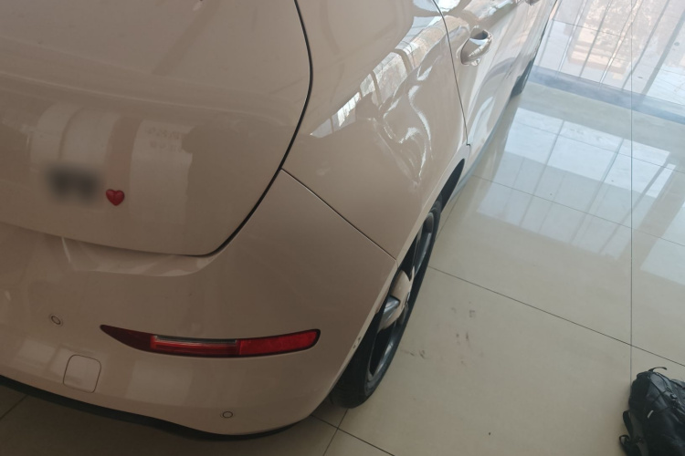 欧拉好猫 2022款 500km长续航 豪华型 三元锂车身外观9