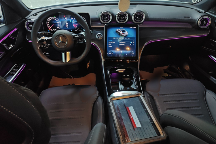 奔驰C级 2025款 C 260 L 运动版中控内饰12