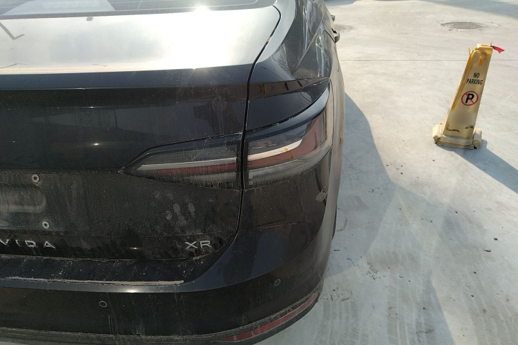 大众 朗逸 2023款 新锐 1.5L 自动新逸版车身外观9