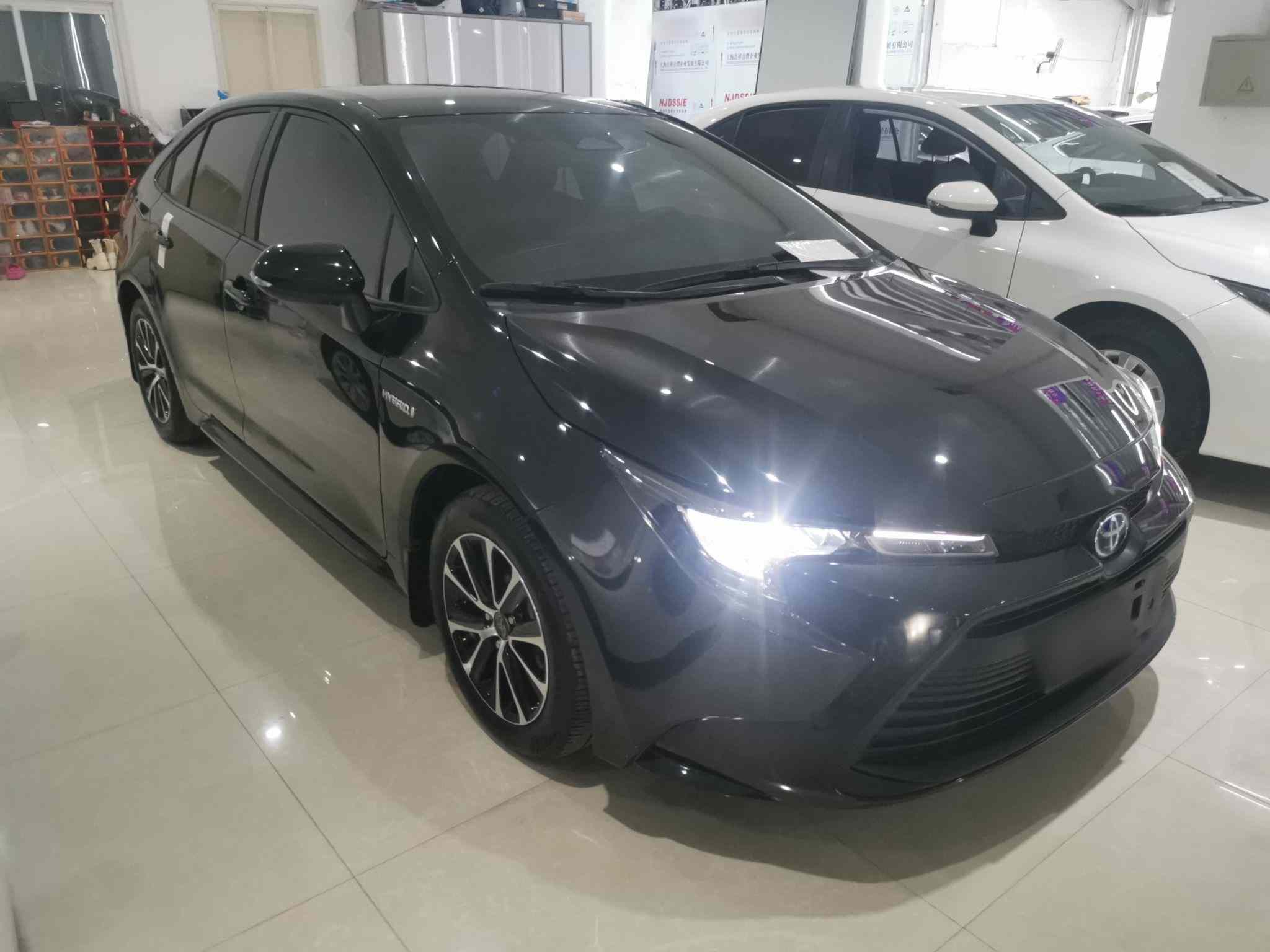 丰田 雷凌 2023款 智能电混双擎 1.8L 领先版(5)