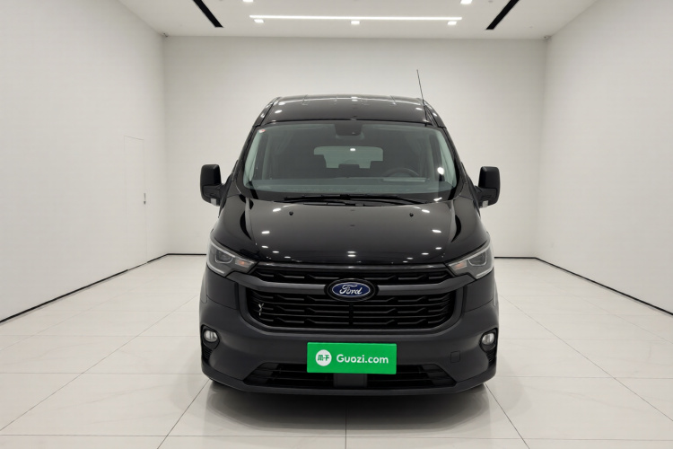 福特 全顺 2023款 2.0T汽油自动多功能商用车中轴中顶5/6座车身外观2