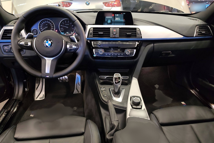 宝马3系 2018款 320i M运动套装中控内饰7002