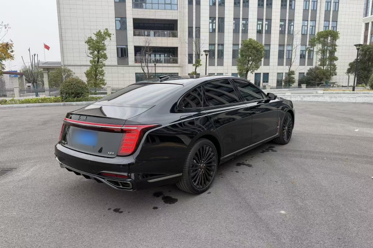红旗H9 2025款 2.0T 两驱旗享私享风尚版 5座车身外观6005