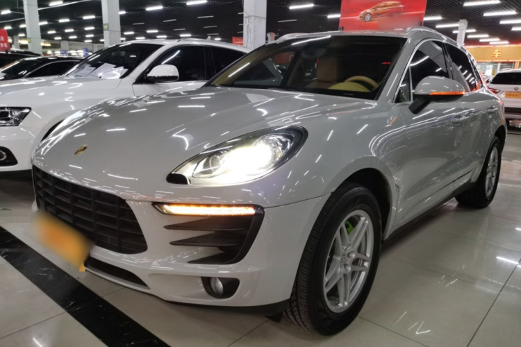 保时捷 2016款 Macan 2.0T车身外观1