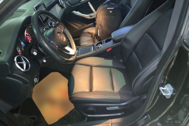 奔驰CLA 2016款 改款 CLA 200 动感型局部细节19