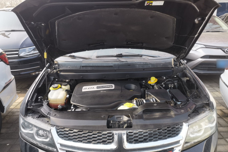 道奇 酷威 2015款 2.0TD 四驱尊尚版局部细节24