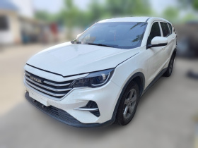 捷途X70M 2020款 改款 1.5T 手动伙伴型 5座