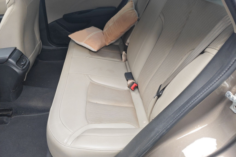 别克 英朗 2016款 15N 手动精英型中控内饰7004