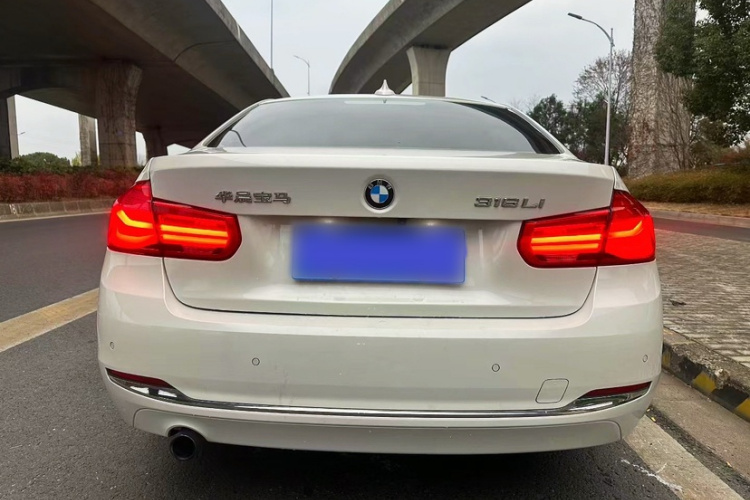 宝马3系 2016款 316Li 时尚型车身外观6006