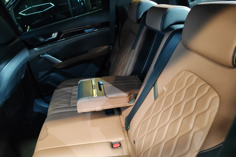 比亚迪 唐新能源 2023款 DM-i 冠军版 112KM 尊贵型中控内饰21