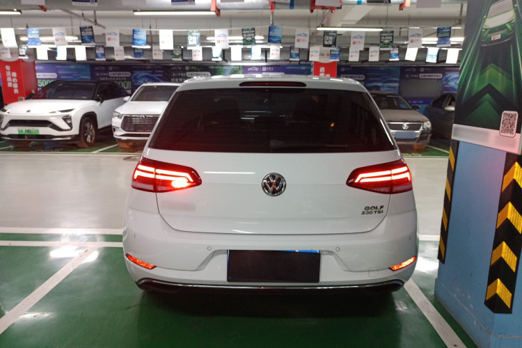 大众 高尔夫 2018款 230TSI 自动舒适型车身外观6004