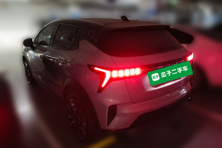 领克06 2023款 Remix 1.5T Shero车身外观5