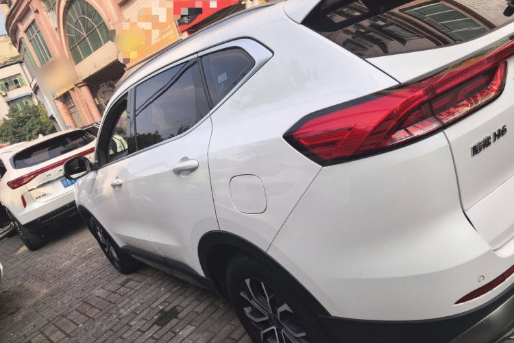 哈弗H6 2021款 国潮版 1.5T 自动都市版车身外观4