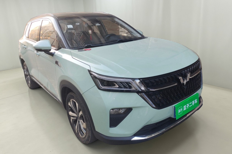 五菱汽车 五菱星辰 2021款 1.5T CVT星曜版车身外观3