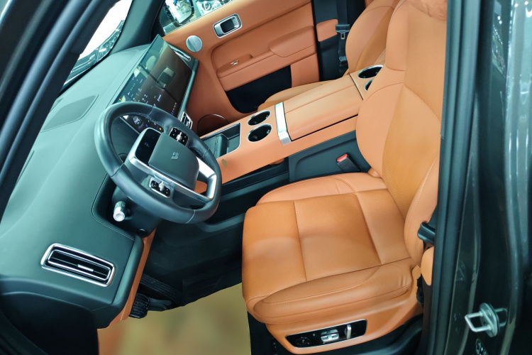 理想汽车 理想L9 2022款 Max中控内饰19