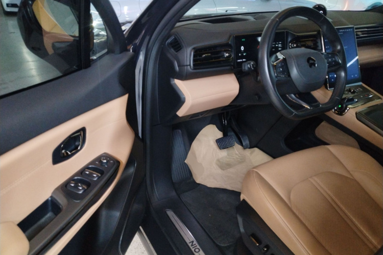 蔚来ES6 2020款 600KM 运动版中控内饰7003