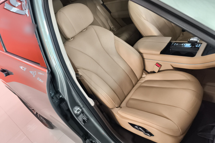 鸿蒙智行 问界M7 2024款 1.5T 后驱Plus版 5座局部细节41