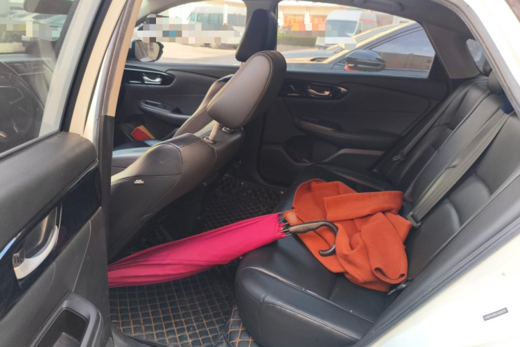 本田 凌派 2019款 180Turbo CVT豪华版 国V中控内饰7004