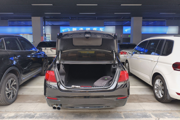 宝马5系 2017款 520Li 典雅型局部细节23