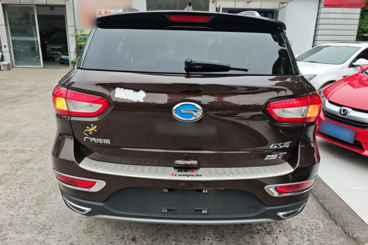 广汽传祺 传祺GS4 2015款 200T 手动豪华版车身外观6