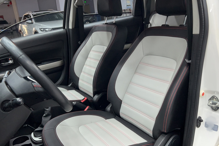 长城M4 2015款 1.5L AMT豪华型局部细节19