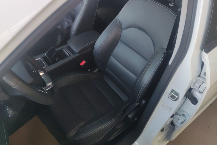 吉利汽车 帝豪 2021款 UP 1.5L CVT豪华型局部细节19