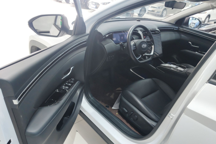 现代 2022款 途胜L 1.5T DCT LUX尊贵版 N Line中控内饰7003