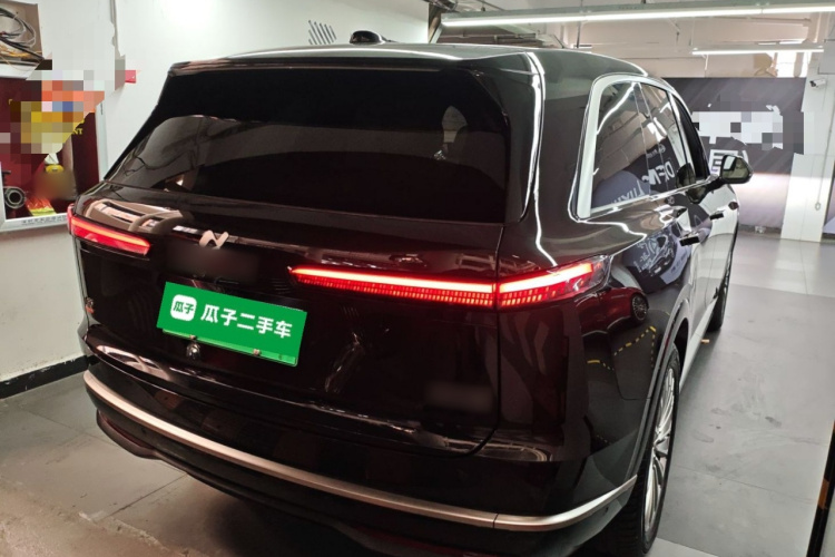 乐道L90 2025款 Ultra 六座版车身外观7