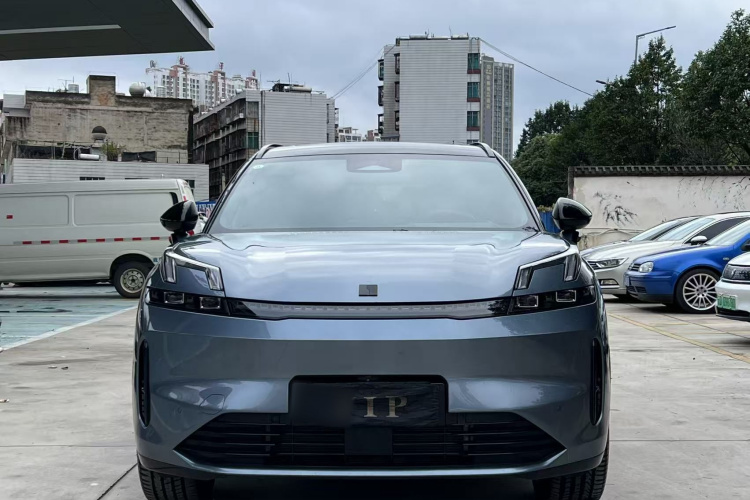 领克08 EM-P 2025款 220km 四驱性能Halo车身外观6001