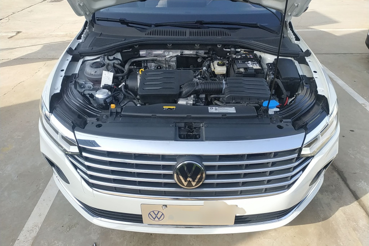 大众 朗逸 2024款 1.5L 自动五百万版机舱底盘24