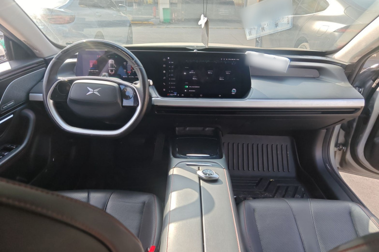 小鹏P7 2020款 670N中控内饰7002