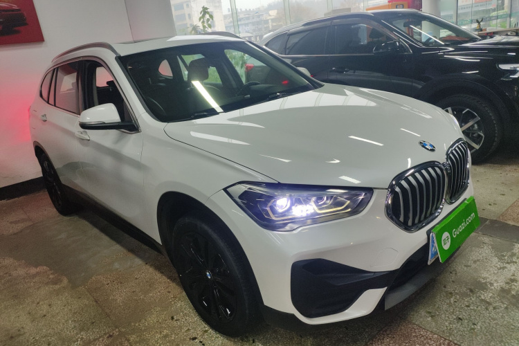 宝马X1 2020款 sDrive20Li 时尚型车身外观3