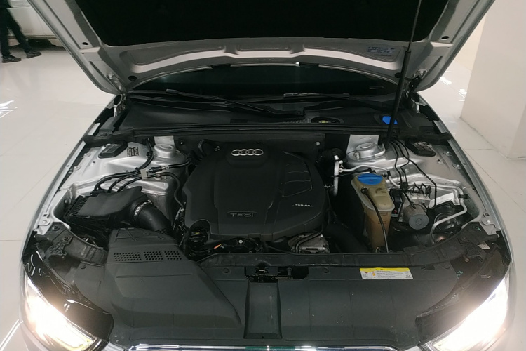 奥迪A4L 2015款 35 TFSI 自动舒适型局部细节24