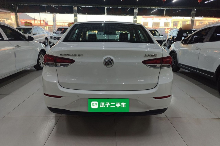 别克 英朗 2021款 改款 典范 1.5L 自动精英型车身外观6