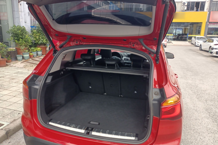 宝马X1 2016款 sDrive18Li 时尚型局部细节23