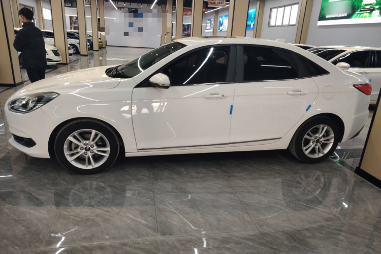 福特 福睿斯 2019款 1.5L 自动悦享型车身外观4