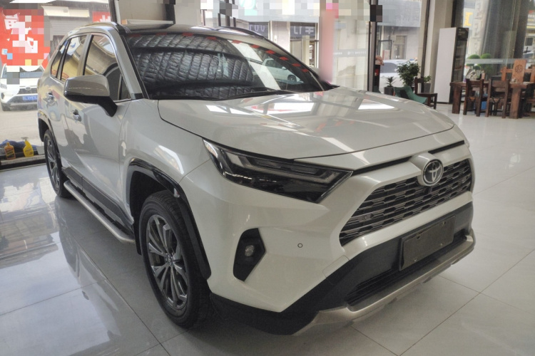 丰田 RAV4荣放 2024款 2.0L CVT两驱风尚Plus版车身外观3